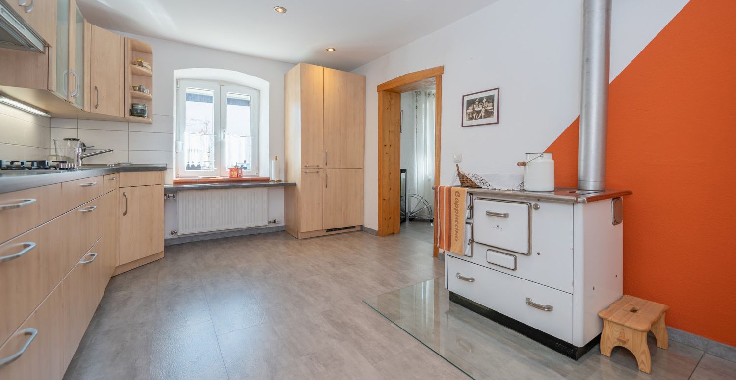 Holz-Herd betriebsbereit