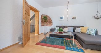 von_poll_real_estate_property_25172004_image_17