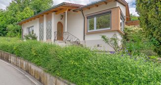 von_poll_real_estate_property_25172005_image_3
