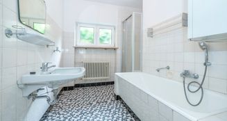 von_poll_real_estate_property_25172005_image_13
