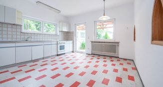 von_poll_real_estate_property_25172005_image_9