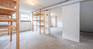 von_poll_real_estate_property_25172005_image_15