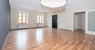 von_poll_real_estate_property_25172006_image_3