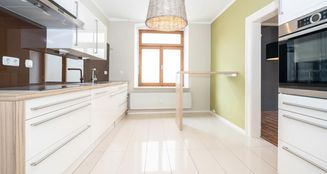 von_poll_real_estate_property_25172006_image_0