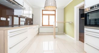 von_poll_real_estate_property_25172006_image_1