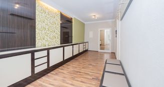 von_poll_real_estate_property_25172006_image_2