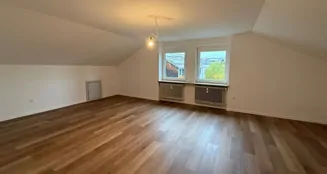 von_poll_real_estate_property_25172015_image_0