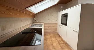 von_poll_real_estate_property_25172015_image_2