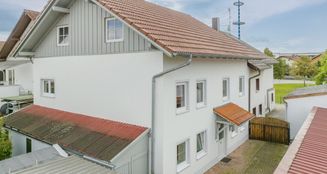 von_poll_real_estate_property_25172009_image_0