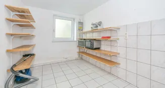 von_poll_real_estate_property_25172009_image_7