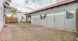 von_poll_real_estate_property_25172009_image_15