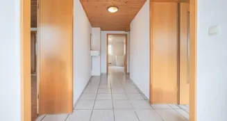 von_poll_real_estate_property_25172009_image_3