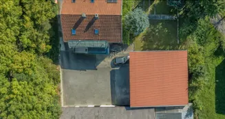 von_poll_real_estate_property_25172010_image_0