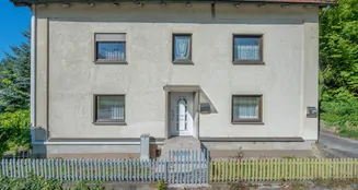 von_poll_real_estate_property_25172010_image_2