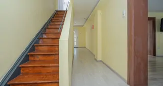 von_poll_real_estate_property_25172010_image_4