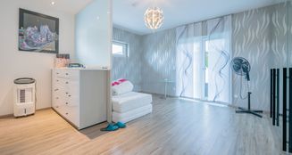 von_poll_real_estate_property_25172011_image_17