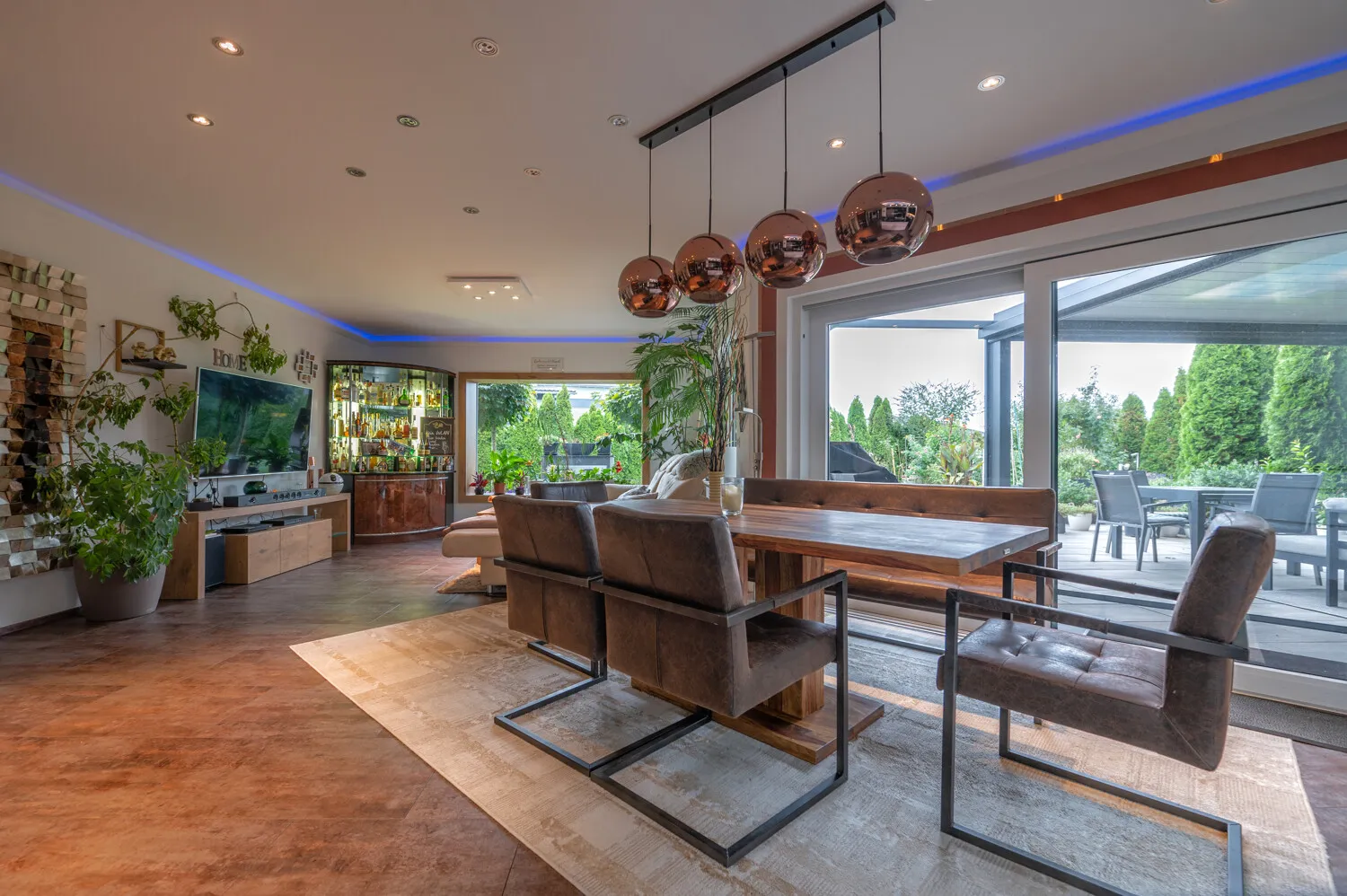 Blick ins Wohnzimmer