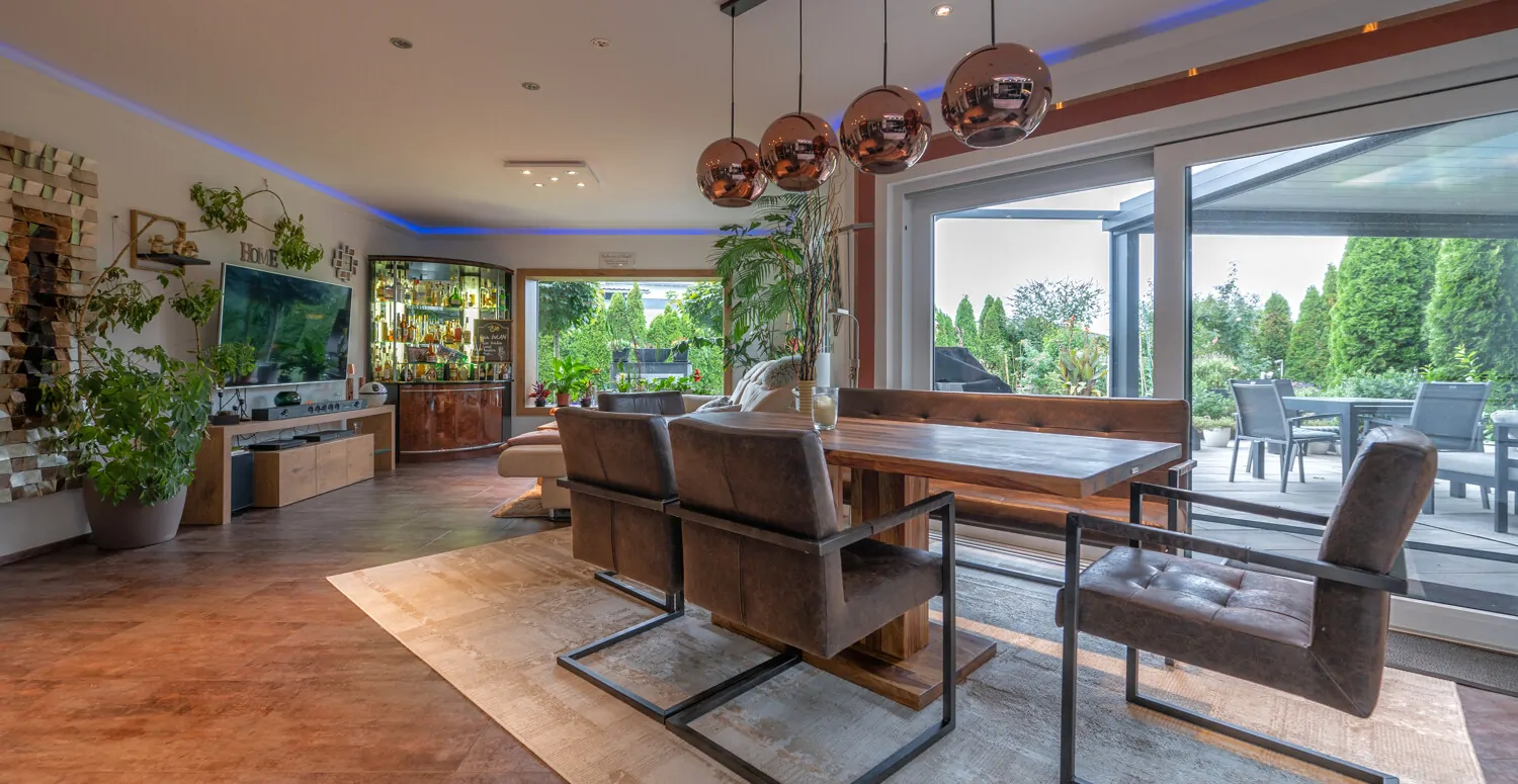 Blick ins Wohnzimmer