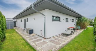 von_poll_real_estate_property_25172011_image_5