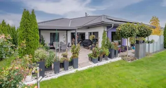 von_poll_real_estate_property_25172011_image_0