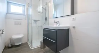 von_poll_real_estate_property_25172011_image_18