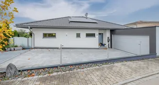 von_poll_real_estate_property_25172011_image_4