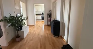 von_poll_real_estate_property_25172014_image_1