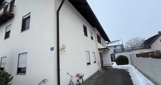 von_poll_real_estate_property_25172024_image_0