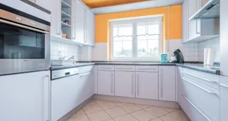 von_poll_real_estate_property_25172012_image_8