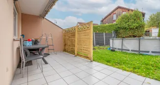 von_poll_real_estate_property_25172012_image_3