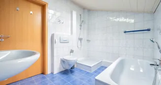 von_poll_real_estate_property_25172012_image_14