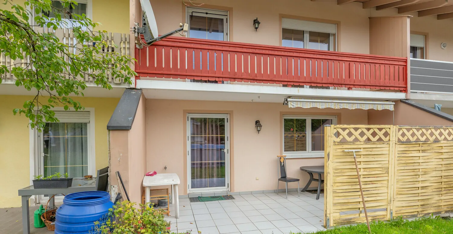 Blick aufs Haus vom Garten