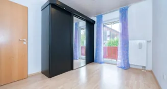 von_poll_real_estate_property_25172012_image_12