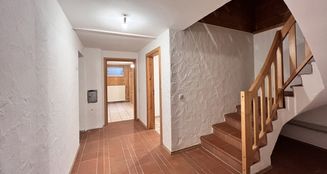 von_poll_real_estate_property_25172013_image_30