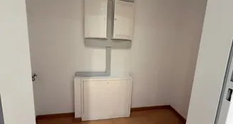 von_poll_real_estate_property_25172019_image_6