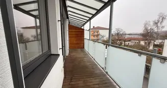 von_poll_real_estate_property_25172020_image_0