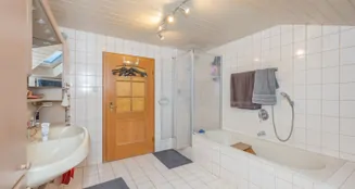 von_poll_real_estate_property_26172001_image_23