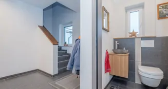 von_poll_real_estate_property_26172001_image_17