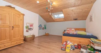 von_poll_real_estate_property_26172001_image_20