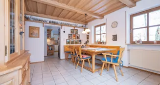 von_poll_real_estate_property_26172001_image_25