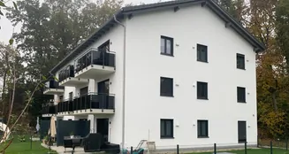 von_poll_real_estate_property_25172017_image_0