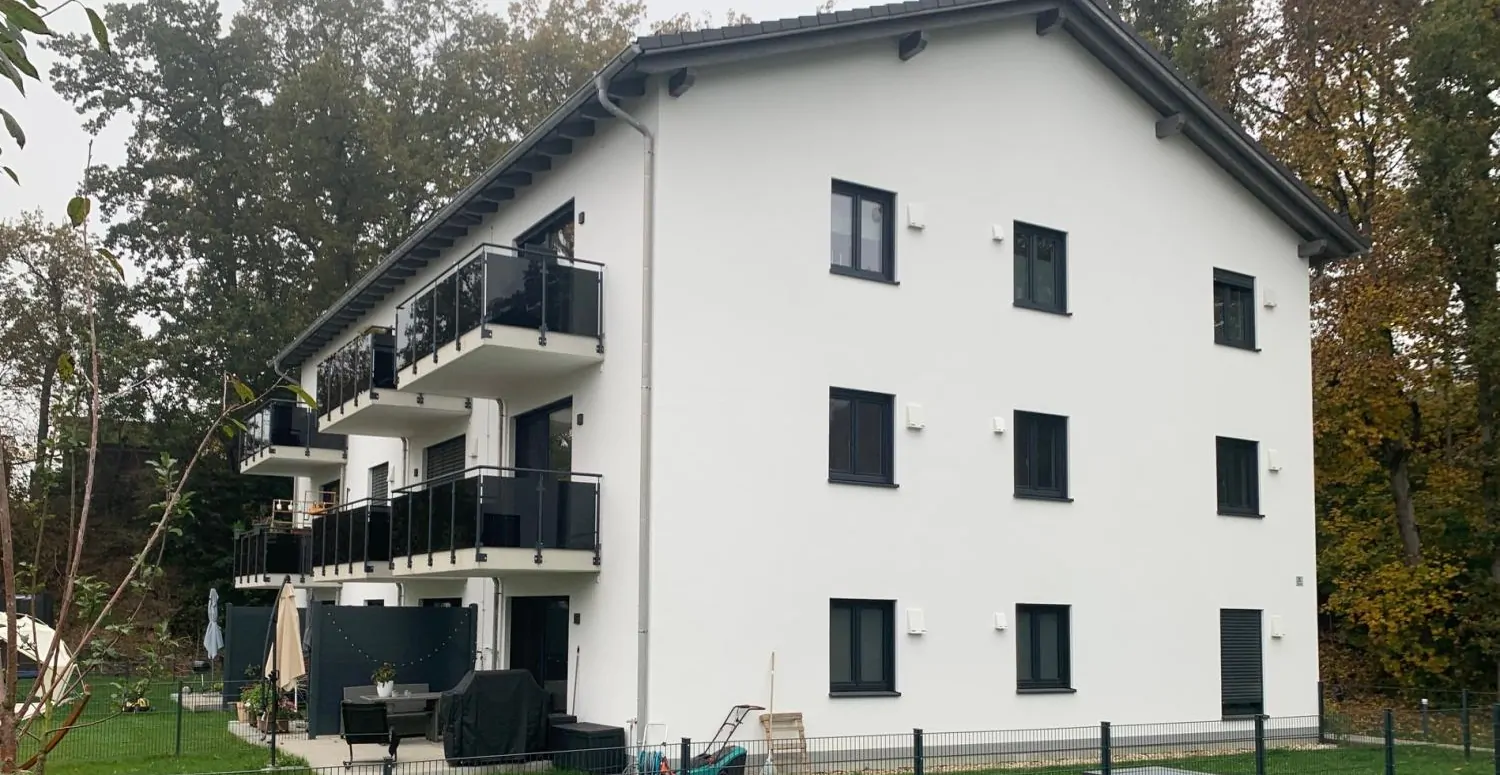 Hausansicht 3 Zimmer Wohnung