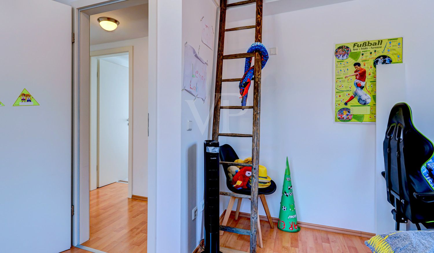 Kinderzimmer III DG