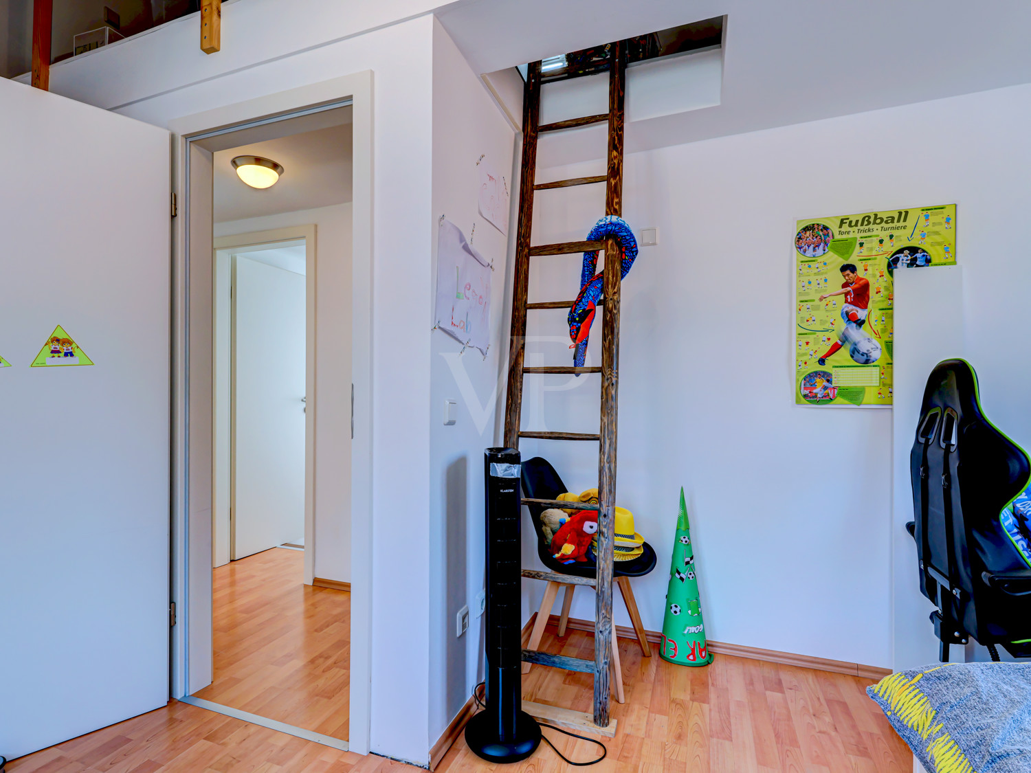 Kinderzimmer III DG