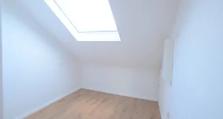 von_poll_real_estate_property_25110022_image_12