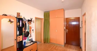 von_poll_real_estate_property_25110025_image_3