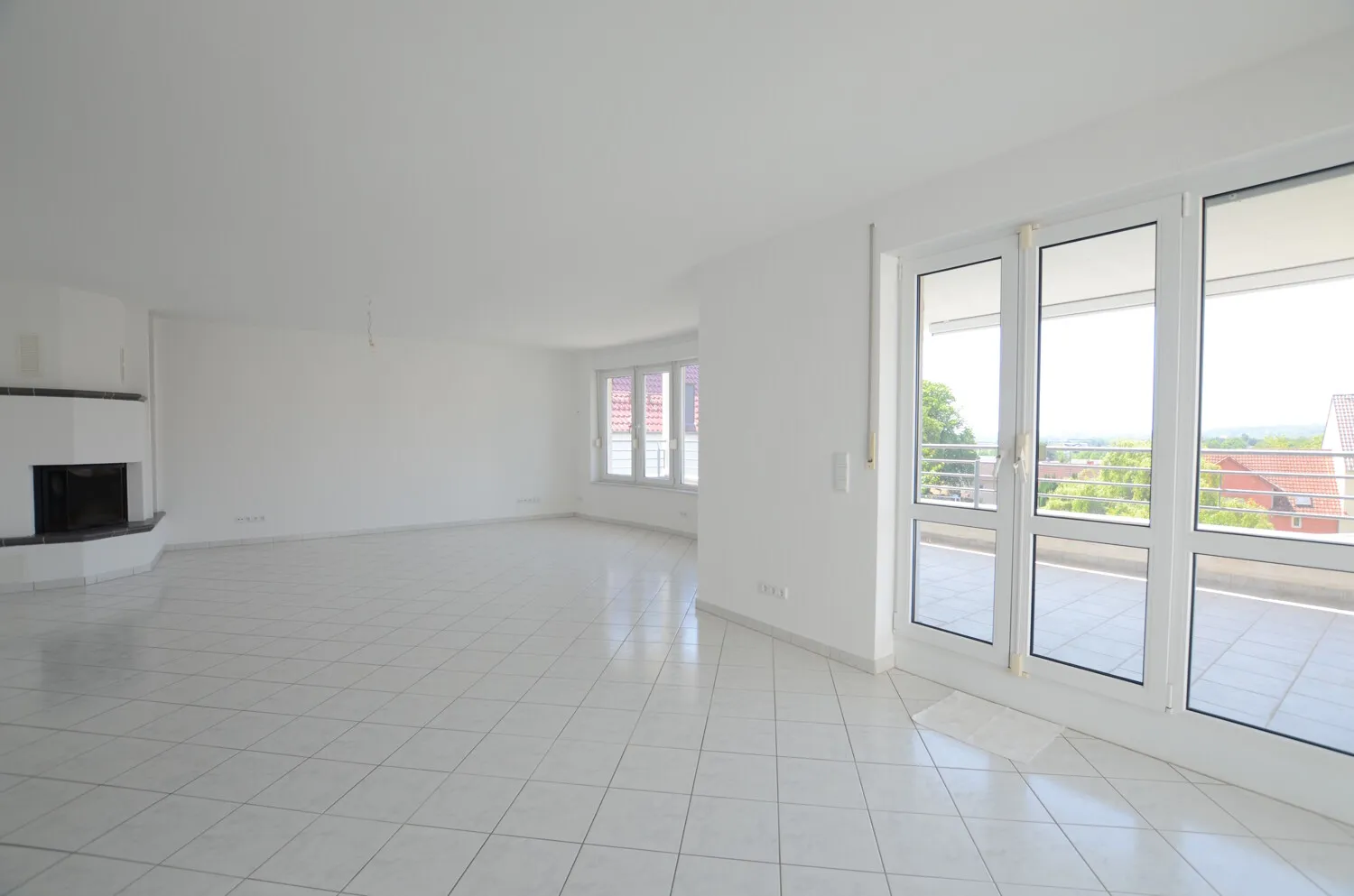 Lichtdurchflutete, gut geschnittene 4-Zimmerwohnung in ruhiger Lage - Photo 2
