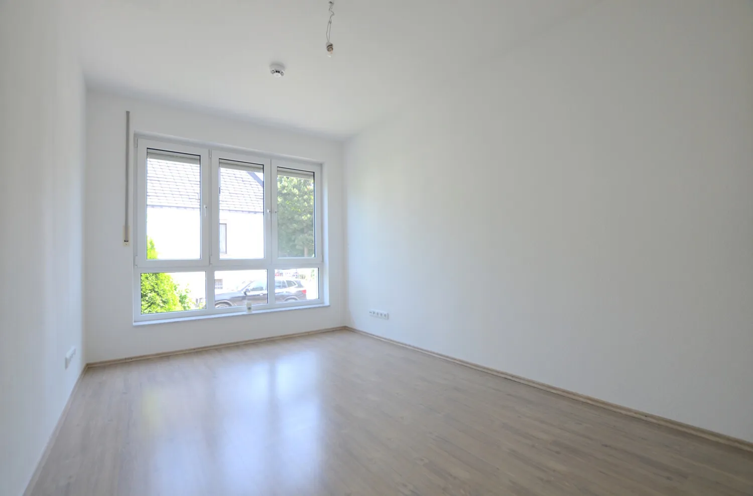 Lichtdurchflutete, gut geschnittene 4-Zimmerwohnung in ruhiger Lage - Photo 1
