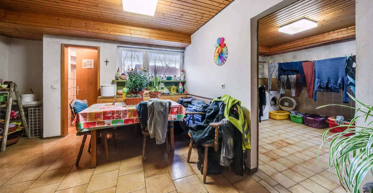 Aufenthaltsraum Gewerbeteil EG