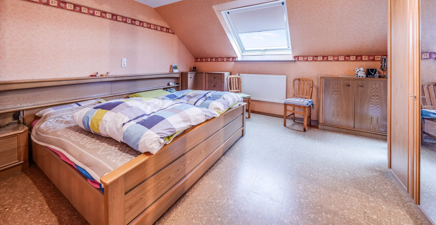 Schlafzimmer 1 Wohnung DG